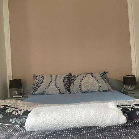 Manana Guest Rooms พลอฟดิฟ ภายนอก รูปภาพ